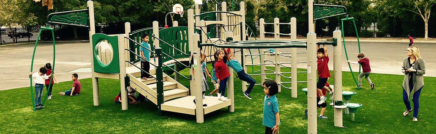 play structure 104