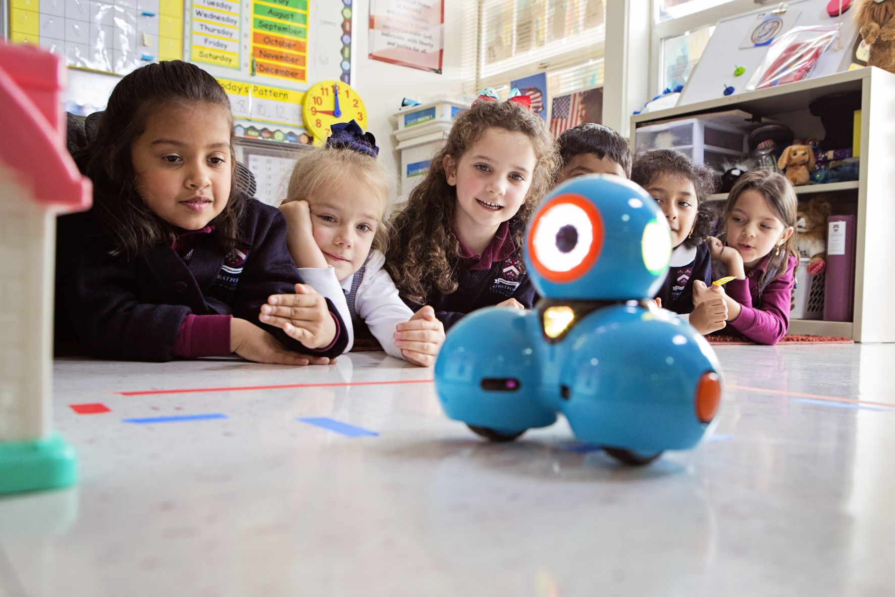 Stratford School Preschoolers learn to code with Dash robots