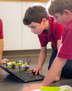 Stratford School students engage in lego robotics in computer science class